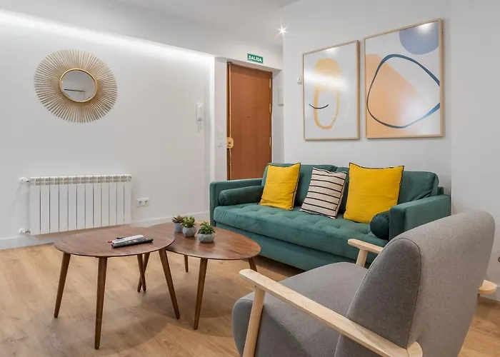 2 Bedrooms 2 Bathrooms Furnished - Retiro - Stylish - Mintystay